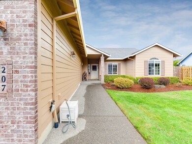 207 SW 37th Terrace, Gresham, OR 97080 - photo 4