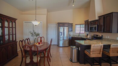 709 S Clifford Way, Yuma, AZ 85364 - photo 4