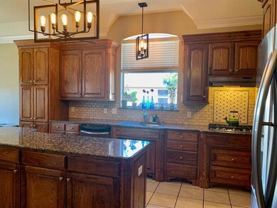 7909 Forest Point Ct, North Richland Hills, TX 76182 - photo 5