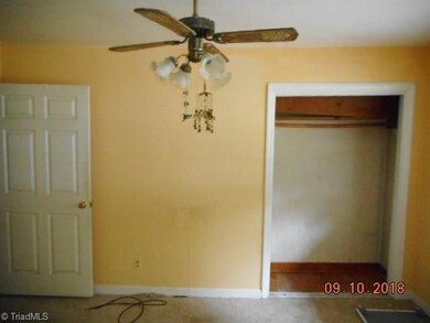 1680 NE Ashley School Cir, Winston Salem, NC 27105 - photo 4