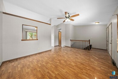 2009 S Melanie Ln, Sioux Falls, SD 57103 - photo 6