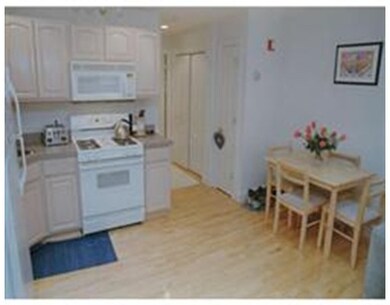 39 Salutation St unit 4A, Boston, MA 02109 - photo 3