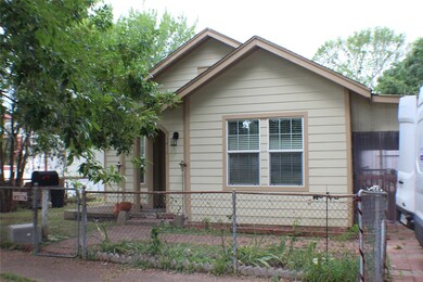 1414 5th St, Rosenberg, TX 77471 - photo 2