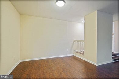 Chestnut Grove Condominiums unit 11224-327, Reston, VA 20190 - photo 4