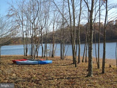 8104 Chester Ct, Spotsylvania, VA 22553 - photo 2