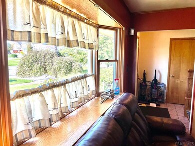 1068 Goucher St, Johnstown, PA 15905 - photo 5