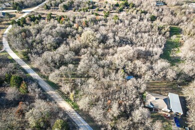 823 SE County Road 3048, Mildred, TX 75109 - photo 5