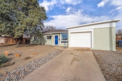 8807 Cordova Ave NE, Albuquerque, NM 87112 - photo 2