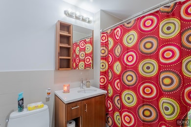 12-22 30th Ave unit 2-H, Astoria, NY 11102 - photo 5