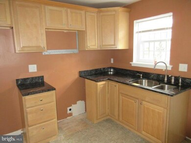 103 S Schroeder St, Baltimore, MD 21223 - photo 5