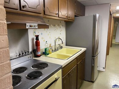 4364 Poplar St, Terre Haute, IN 47803 - photo 5