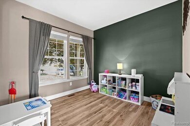1032 Tudor Ln