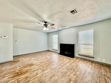 925 Swan Lake Ct, Edmond, OK 73003 - photo 5