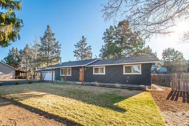 63634 Hunters Cir, Bend, OR 97701 - photo 2