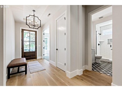 6319 Washington Ct, Lake Oswego, OR 97035 - photo 3