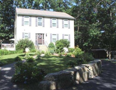 132 Acropolis Rd, Lowell, MA 01854 - photo 2