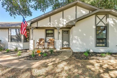 111 Oak Ridge Dr, Cleburne, TX 76031 - photo 2