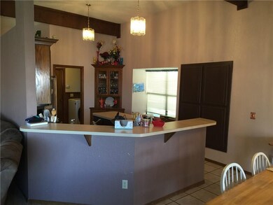 KITCHEN BREAKFAST OFF LIVING/DINING AREA