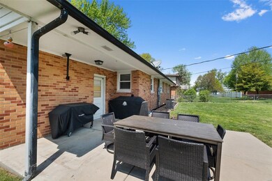 Paritally covered patio
