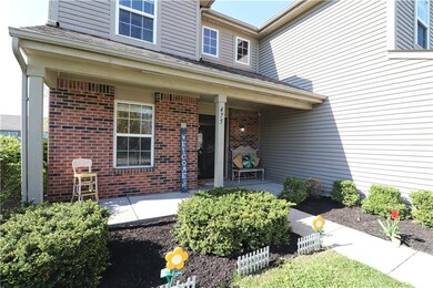 475 Pitch Pine Dr, Whiteland, IN 46184 - photo 2