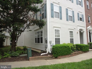 115 Chevy Chase St, Gaithersburg, MD 20878 - photo 2