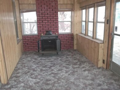 602 E 8th St S, Newton, IA 50208 - photo 7