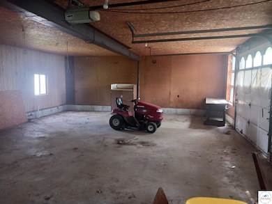 4102 E 32nd St, Sedalia, MO 65301 - photo 5