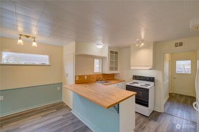 4716 L Place, Seaview, WA 98644 - photo 7