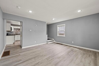 8_418 living room 02
