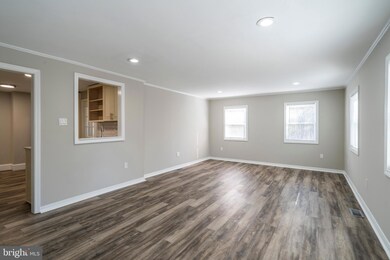 338 Poplar Ave unit 1ST FLOOR, Devon, PA 19333 - photo 4