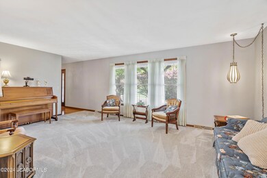 1817 Tanner Bridge Rd, Jefferson City, M