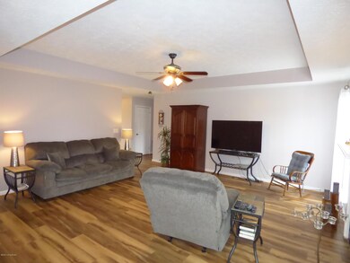 8505 Rebecca Scott Way, Louisville, KY 40228 - photo 4