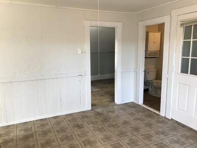 38 Tatman St unit 3, Worcester, MA 01607 - photo 2