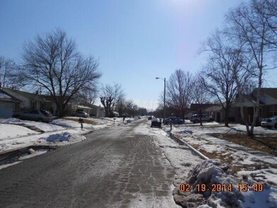 348 Meadow Dr, Circleville, OH 43113 - photo 6