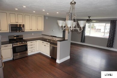 1228 N Ottawa St, Lincoln, IL 62656 - photo 5