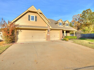 2514 W Van Buren Cir, Broken Arrow, OK 74011 - photo 2