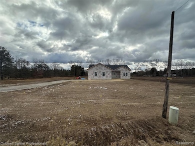 2080 Bowers Rd, Lapeer, MI 48446 - photo 3