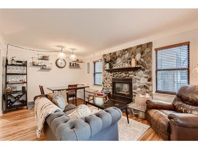 Living room 2