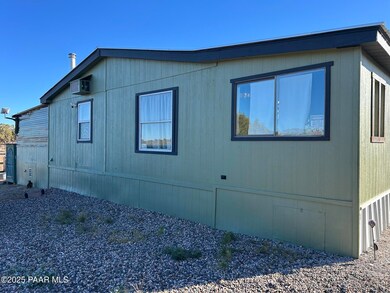 001 Basconia Ln, Seligman, AZ 86337 - photo 3