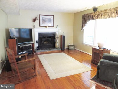 23129 Alder Ln, California, MD 20619 - photo 3