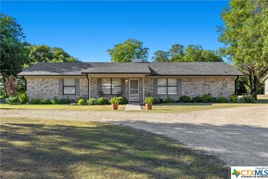 334 Red Bud Cir, Bruceville, TX 76630 - photo 4