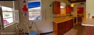 eat in kitchen nook