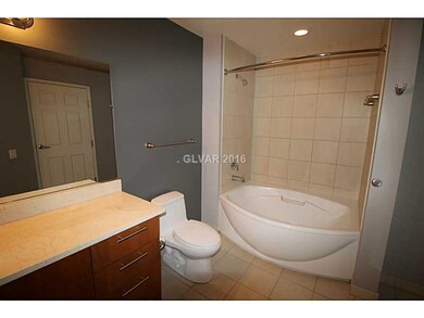 Master Bath/Spa.