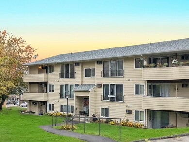 22 Glen Devin St unit 22, Amesbury, MA 01913 - photo 2