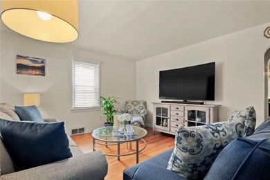 112 Hopewell Dr, Struthers, OH 44471 - photo 2