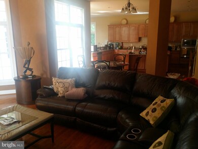 15508 Sir Edwards Dr, Upper Marlboro, MD 20772 - photo 2