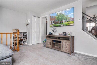 944 Circle Dr, Halethorpe, MD 21227 - photo 5