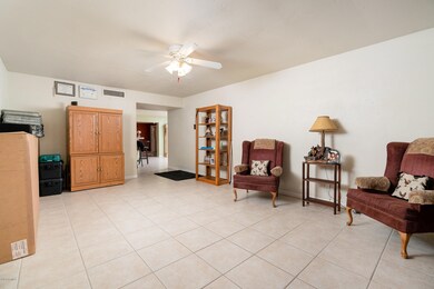 03_Living-Room-01