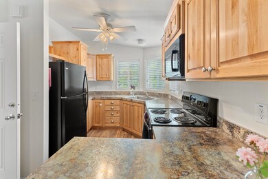 2-print-2325-nw-highland-ave-42