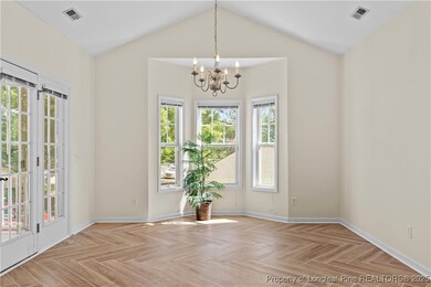 824 Sage Creek Ln unit 10, Fayetteville, NC 28305 - photo 6